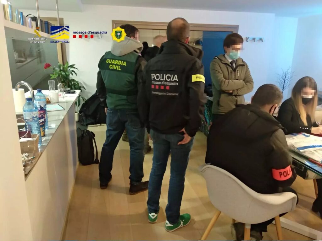 International fraud in forex trade and binary options busted in Andorra